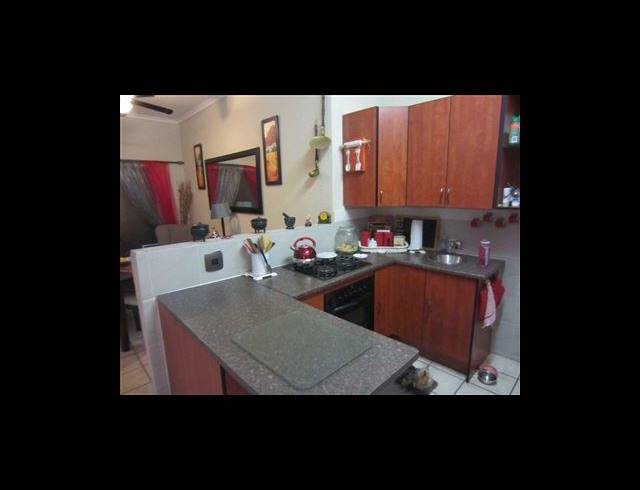 3 BEDROOM SECTIONAL TITLE TO LET IN GEELHOUTPARK
